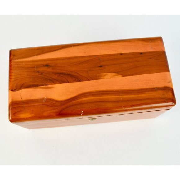 Lane Cedar Chest Small Vintage No Key Swanson Furniture Cokato - Picture 2 of 8